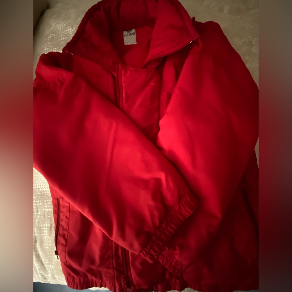 Men’s red Italian Colmar ski jacket. Warm and cozy on the slopes. Italian size52